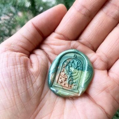 Mystical Glass Dome Leaf Branch Wax Seal Stamp - Backtozero B20 - botanic, Botanical, dandelion, dome, forest, glass dome, leaf, Leafs, Metallic, metallic green, moss, mystic, mystical, Plant, plants, signaturehandle, star, stars