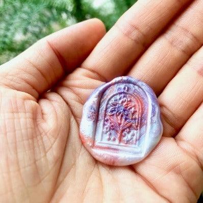 Mystical Glass Dome Lily Wax Seal Stamp - Backtozero B20 - botanic, Botanical, dome, floral, flower, flowers, glass dome, lavender, lily, Metallic, mystic, mystical, pearl, pearl white, Plant, plants, salmon, signaturehandle, star, stars