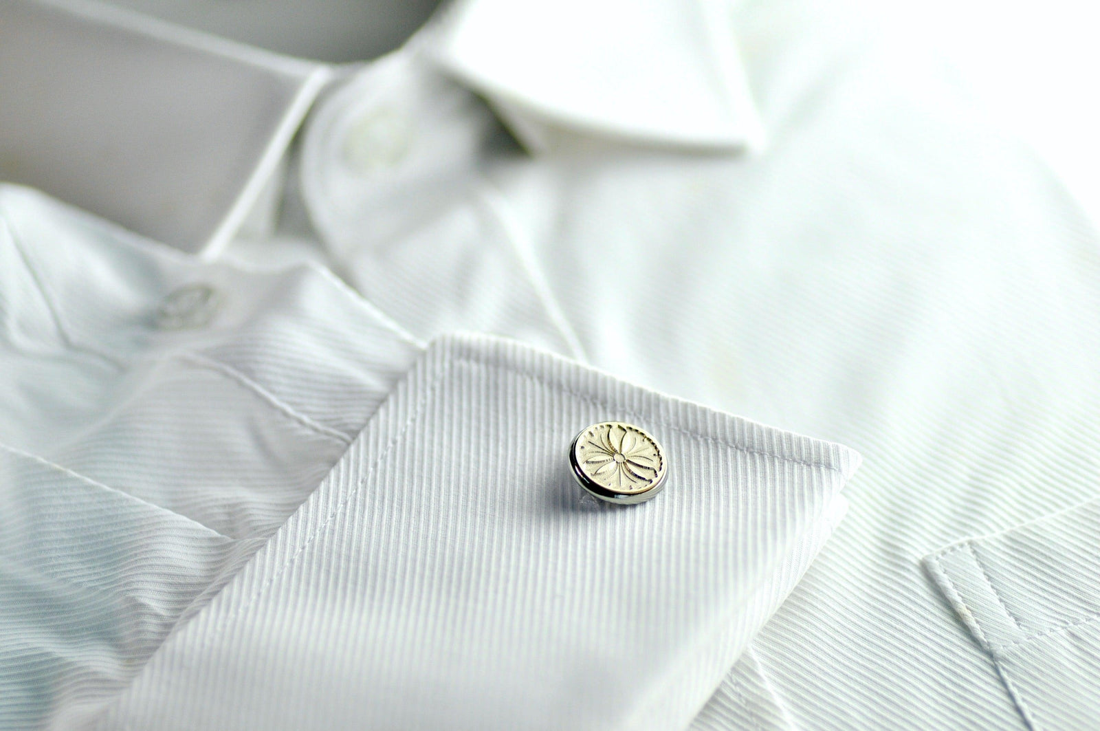 Japanese Kamon Icho Ginkgo Signet Cufflinks - Backtozero B20 - 14mm, brass, cufflinks, Ginkgo, him, Japanese, japanese family crest, Kamon, signet, stainless steel