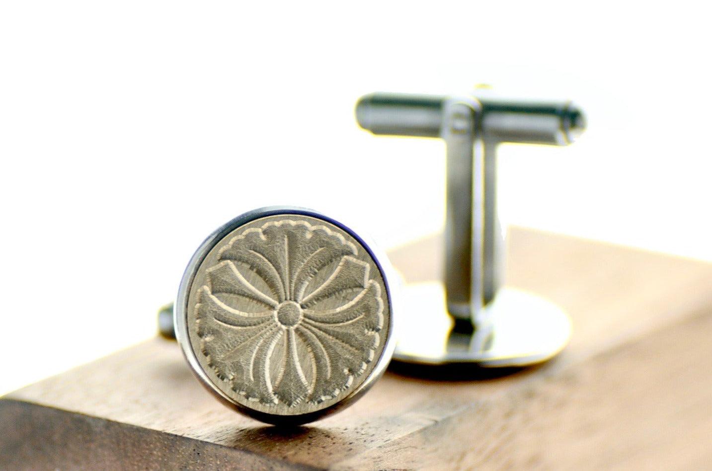 Japanese Kamon Icho Ginkgo Signet Cufflinks - Backtozero B20 - 14mm, brass, cufflinks, Ginkgo, him, Japanese, japanese family crest, Kamon, signet, stainless steel