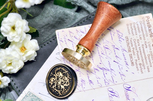 Cherubs Celebrating Wax Seal Stamp - Backtozero B20 - angel, black, celebrate, cherub, cupid, dup-review-publication, gold highlight, latin motto, Message, Signature, signaturehandle, valentine