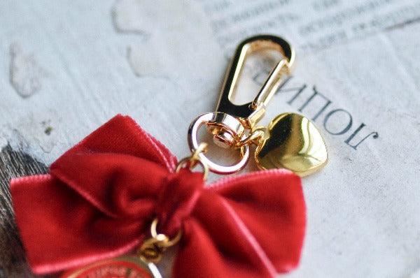 Message Wax Seal Charm Keychain Red Bow & Heart | Fern | Patience | S - Backtozero B20 - botanic, Botanical, bow, charm, Come to those who wait, enamel, enamel keychain, fern, Good things take time, Heart, her, keychain, lapel, metal, Nature, newarrivals, Plant, plants, Red, ribbon, soft enamel, starry, velvet, wax seal