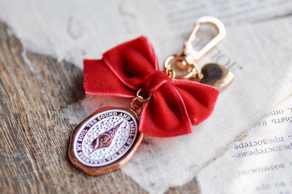 Message Wax Seal Charm Keychain Red Bow & Heart | Seashell | Soul | S - Backtozero B20 - bow, cleanses, enamel, enamel keychain, heart, her, keychain, lapel, metal, newarrivals, ribbon, rose gold, seashell, soft enamel, soul, starry, velvet, wax seal