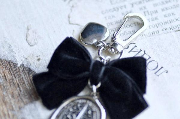 Message Wax Seal Charm Keychain Black Bow & Heart | Star | Shine | S - Backtozero B20 - bow, charm, enamel, enamel keychain, heart, her, keychain, lapel, metal, newarrivals, ribbon, seashell, shine, soft enamel, star, starry, velvet, wax seal