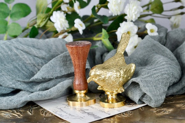 Brass Bluebird Looking Down Wax Seal Handle - Backtozero B20 - Bird, brass deco, handle