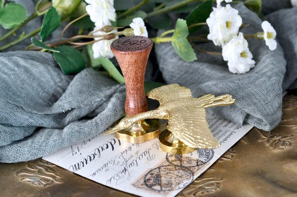 Brass Stork Wax Seal Handle - Backtozero B20 - Bird, brass deco, crane, handle