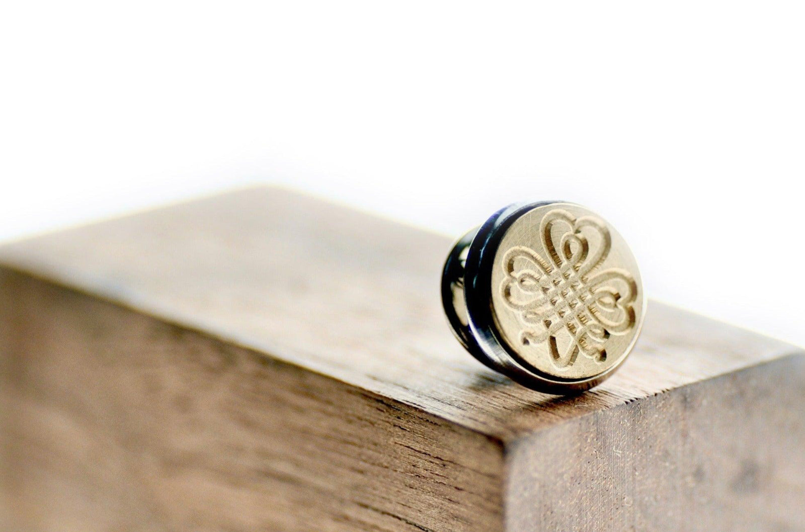 Shamrock Signet Pin - Backtozero B20 - 10mm, 12mm, 14mm, badge, brass, brooch, Clover, him, luck, Lucky, pin, signet, stainless steel