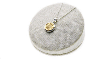 Shamrock Minimal Signet Necklace - Backtozero B20 - brass, clover, luck, lucky, minimal, minimalnecklace, necklace, signet, signet necklace, silver