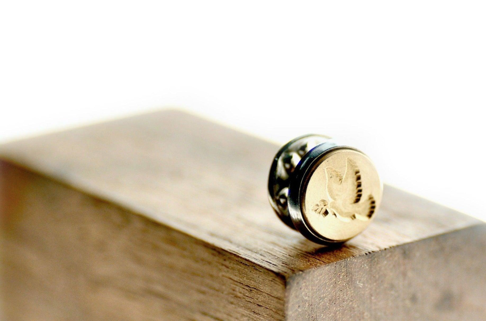 Dove Signet Pin - Backtozero B20 - 10mm, 12mm, 14mm, badge, bird, brass, brooch, him, peace, pin, signet, stainless steel