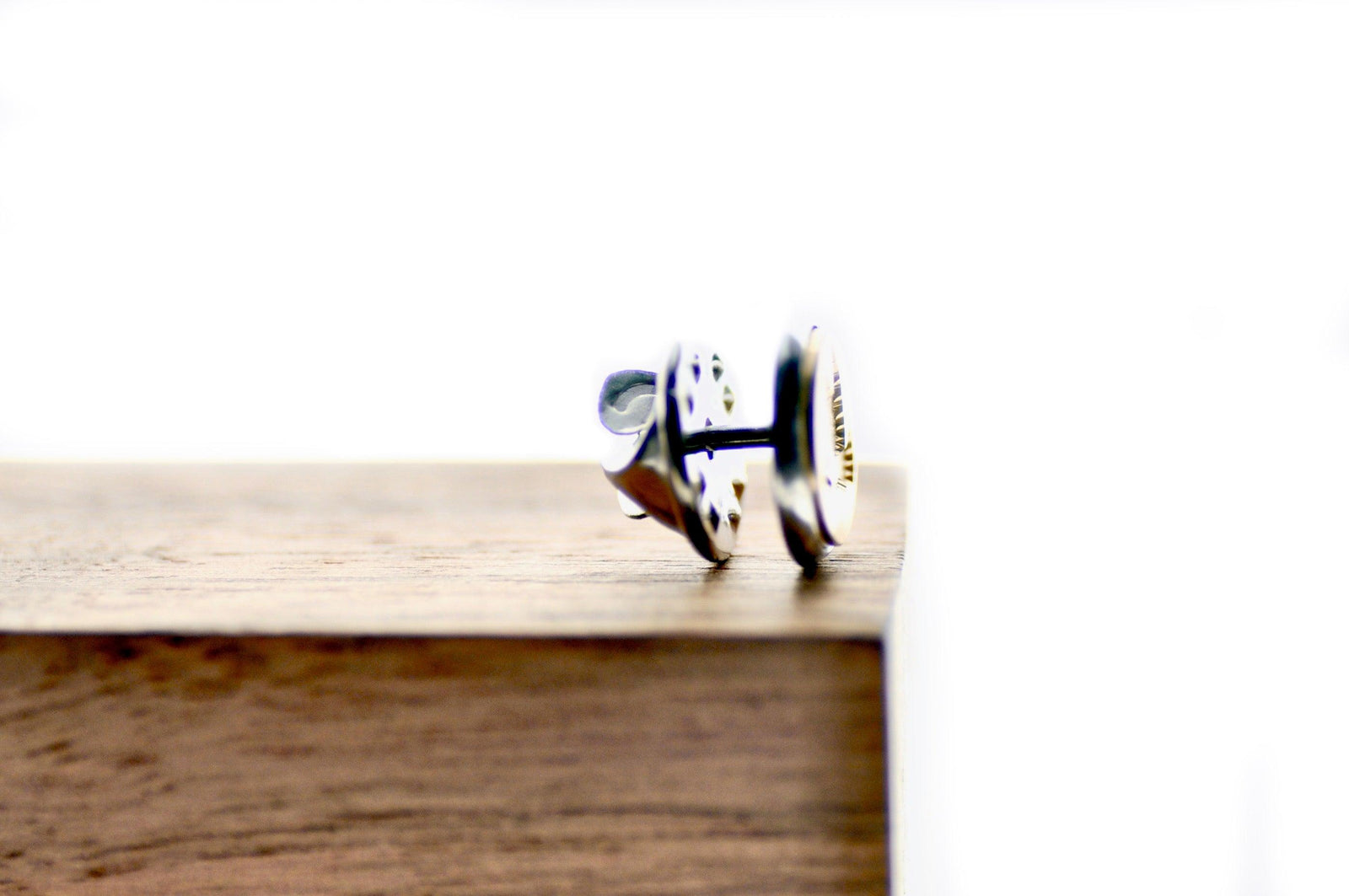 Dove Signet Pin - Backtozero B20 - 10mm, 12mm, 14mm, badge, bird, brass, brooch, him, peace, pin, signet, stainless steel