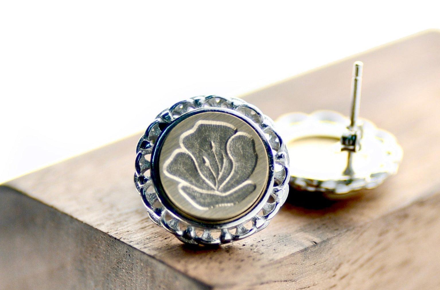 Poppy Lace Signet Earrings Designed by Petra - Backtozero B20 - brass, collaboration, earrings, floral, Flower, flowers, lace, lace earrings, laceearrings, petra, signet, silver, stud, stud earrings