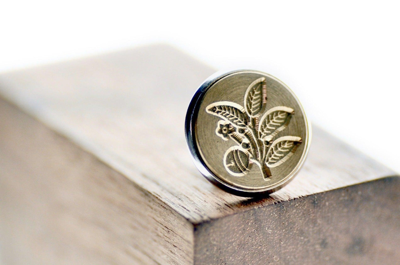 Japanese Kamon Sakaki Bell Signet Pin - Backtozero B20 - 10mm, 12mm, 14mm, badge, botanic, botanical, brass, brooch, him, Japanese, japanese family crest, Kamon, pin, Plant, signet, stainless steel