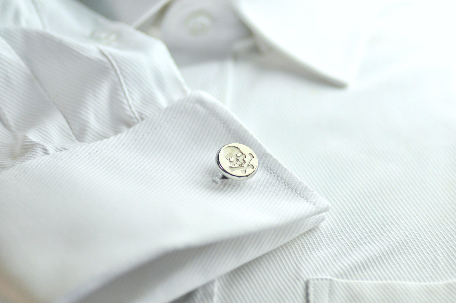 Skull Bone Signet Cufflinks - Backtozero B20 - 14mm, brass, cufflinks, him, signet, stainless steel