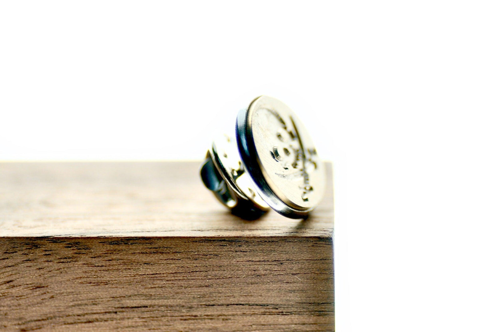 Skull Sword Signet Pin - Backtozero B20 - 10mm, 12mm, 14mm, badge, Bone, brass, brooch, him, pin, Pirate, signet, skeleton, Skull, stainless steel, sword