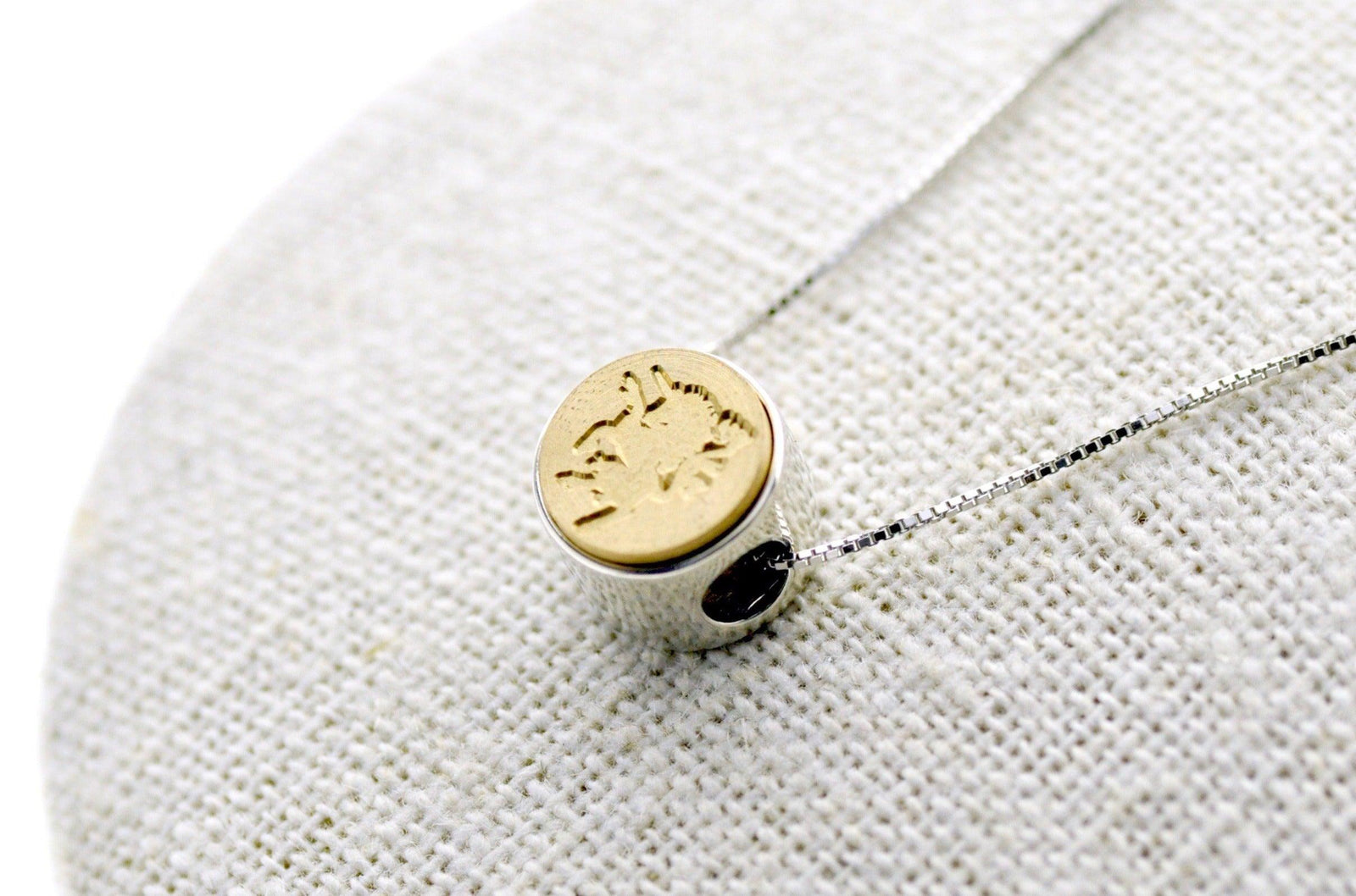 Unicorn 2-Side Floating Signet Necklace - Backtozero B20 - 10mm, 10mm necklace, 2sidenecklace, bead, brass, charm, floating, minimal, minimalnecklace, necklace, signet, signet necklace, silver