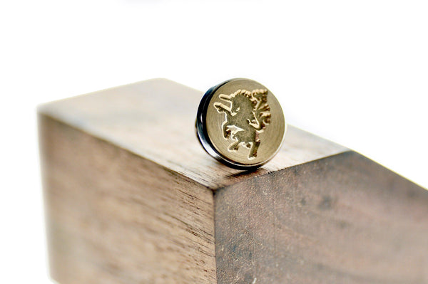 Unicorn Wax Seal Signet Pin Brooch Badge | Backtozero B20