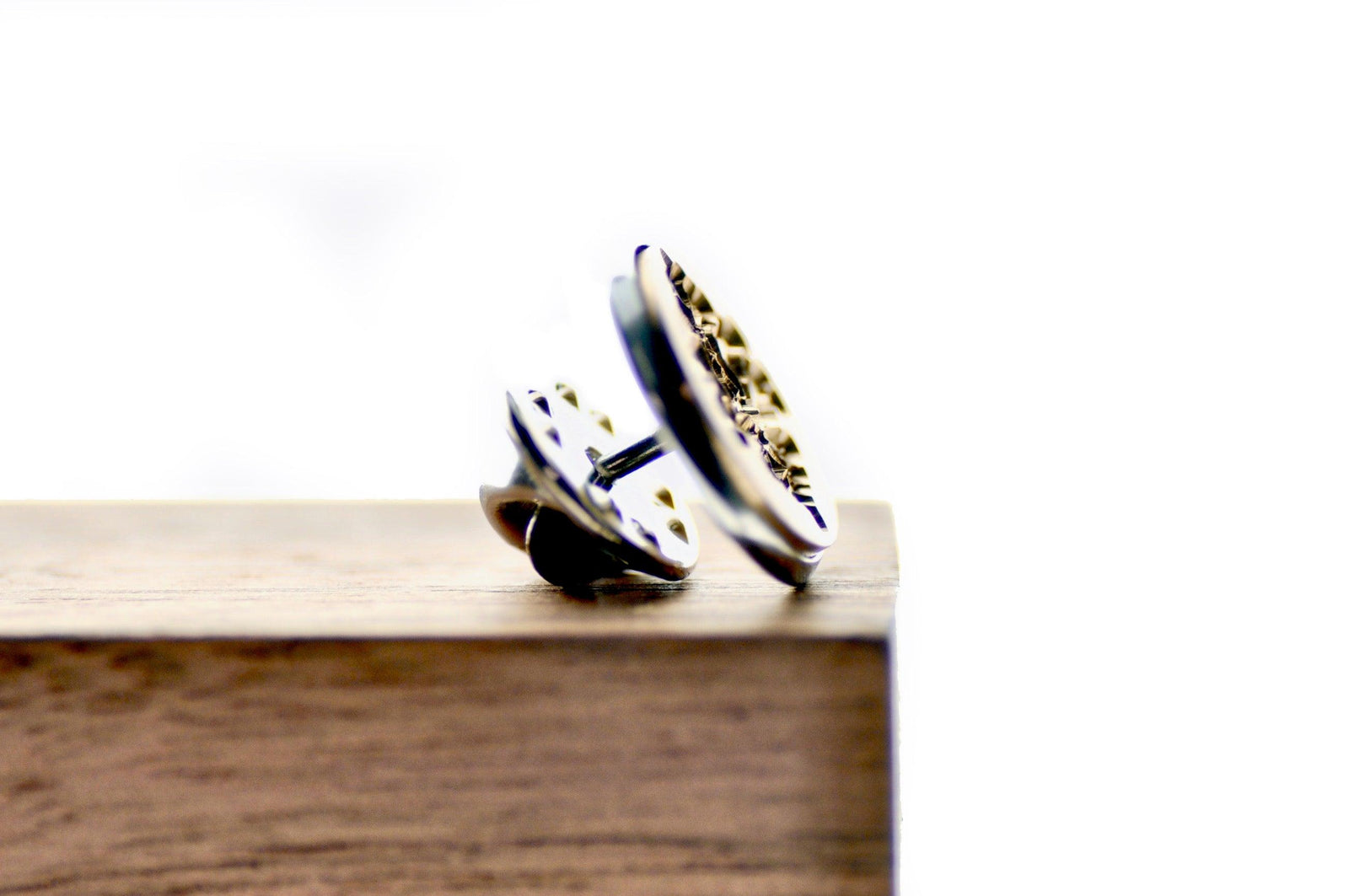 Victorian Filigree Deco Signet Pin - Backtozero B20 - 10mm, 12mm, 14mm, badge, brass, brooch, Deco, Decorative, pin, signet, stainless steel