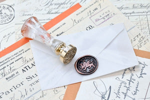 Winged Lion Latin Motto Wax Seal Stamp | S - Backtozero B20 - antique, Arrow, fortune, latin, latin motto, luck, Message, Retro, Signature, signaturehandle, success