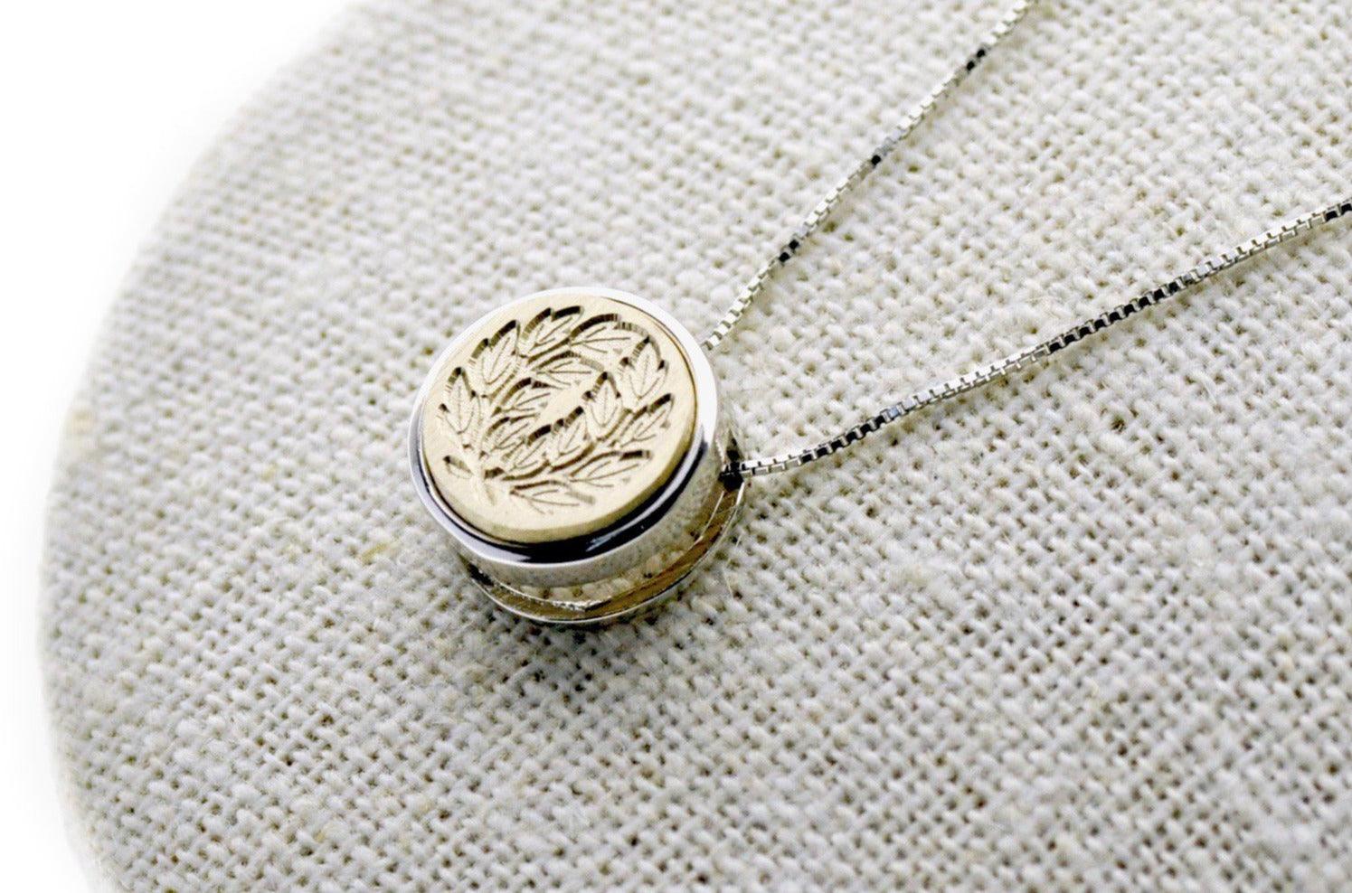 Japanese Kamon Laurel Wreath Floating Signet Necklace - Backtozero B20 - 12mm, 12mm necklace, bead, brass, charm, floating, Japanese, japanese family crest, minimal, minimalnecklace, necklace, signet, signet necklace, silver, wreath